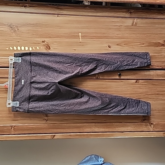 Grey Athletic Works Yoga Leggings Meduim - Picture 2 of 3